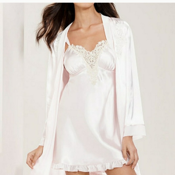 Linea Donatella Other - Sleepwear Robe